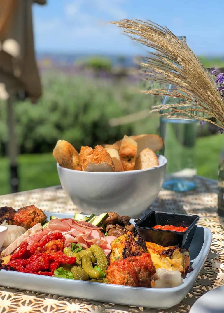 lunch, alfresco, outdoor dining